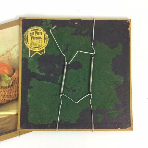 Donald Art Co 8x8 Hot Plate Plaques Trivets Fruit Baskets Still Life Vintage USA - Picture 3 of 12